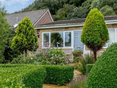 Bridport Casa | 1 Bed in Charmouth 57185