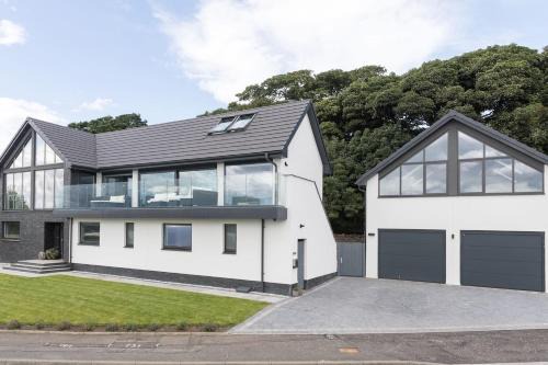 St. Davids Apartamento | 1 Bed Studio - Sleeps 4 - Parking - Wifi