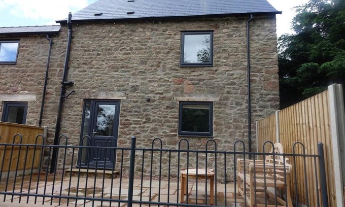 Staunton Casa | 1-BedCottage ModrnKitchen CarCharging Tv Wifi