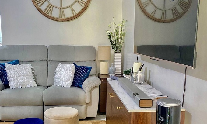 Morong Apartamento | 1 Bedroom with Free Parking