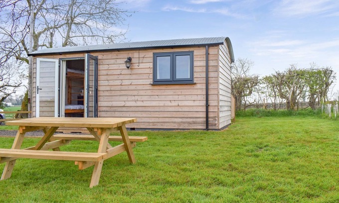 Moulton St Mary Cabaña | 1 bedroom accommodation in Moulton St Mary