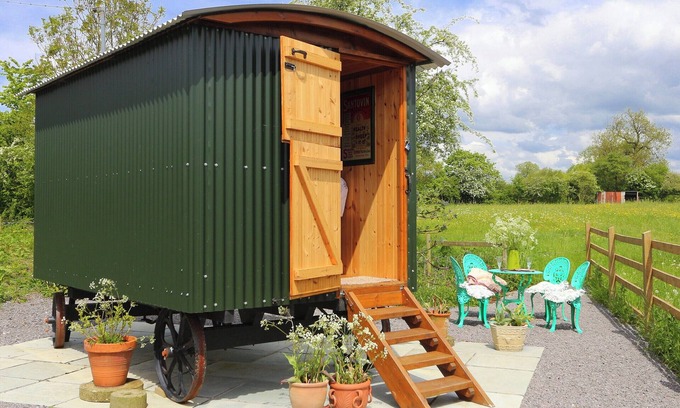 East Pennard Cabaña | 1 bedroom accommodation in Shepton