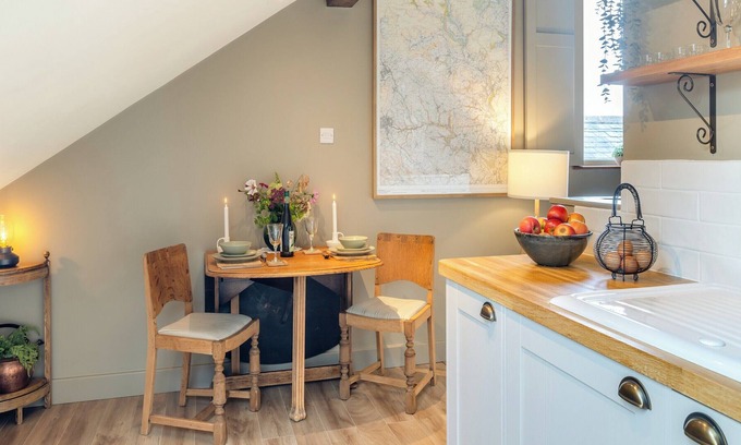 Litton Cabaña | 1 bedroom accommodation in Wheston, near Tideswell