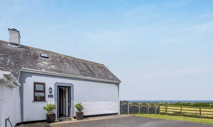 Llansantffraed Cabaña | Alojamiento de 1 habitaciones en Llanon near Aberaeron