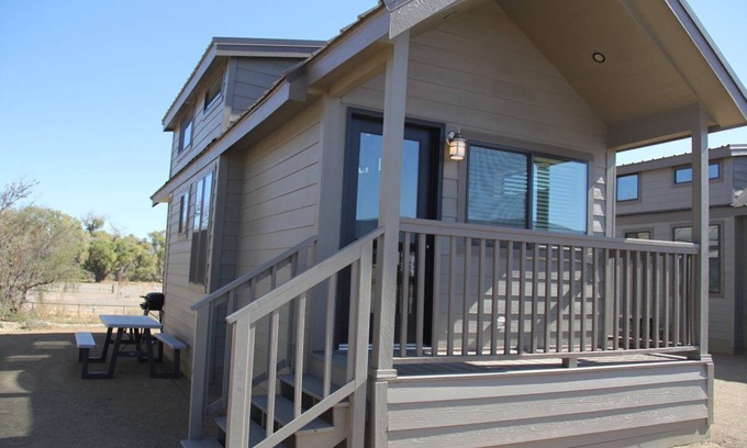 Camp Verde Casa | Deluxe Cabin 315 Sleeps 6 (1 Bedroom w / loft and sofa sleeper) at Resort