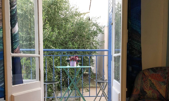 Trebes Casa | 1 Block to canal Du Midi-center of town