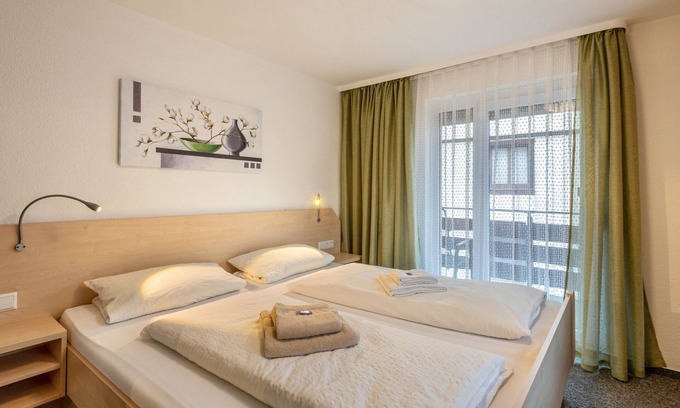 Hoechenschwand Apartamento | 1 Ferienwohnung Sonnenblume, 38qm mit 1 Schlafzimmer für max. 3 Personen