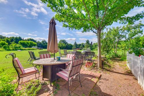 Kingston Casa | 1 Mi to Boat Ramp Lake Texoma Getaway with Deck