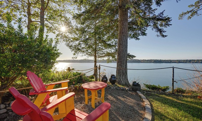 Boston Harbor Apartamento | 1 Mi to Burfoot Park: Olympia Apt w/ Scenic Views