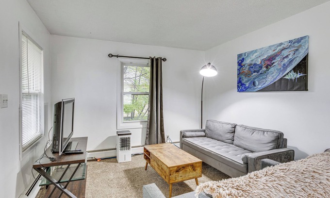 Bismarck Casa | 1 Mi to Downtown Bismarck! Residential Duplex