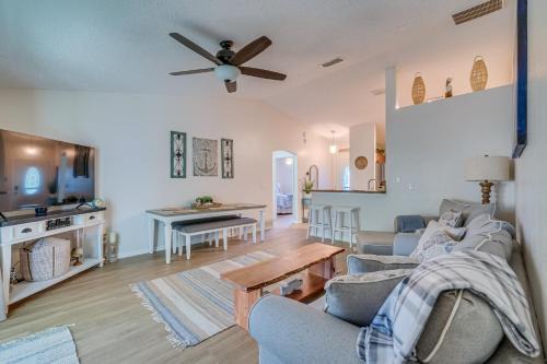 Citrus Springs Casa | 1 Mi to Golf Citrus Springs Retreat with Fire Pit!