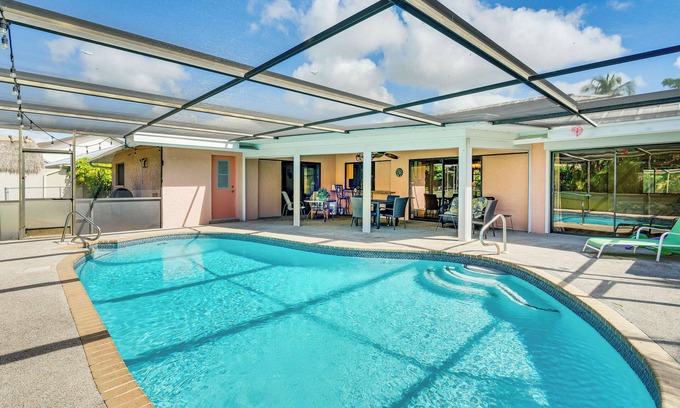 Biggar Casa | 1 Mi to Golf! Family Getaway w/Pool in Fort Myers