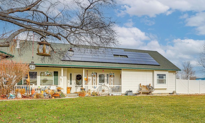 Meridian Apartamento | 1 Mi to Old Town: ‘CB’s Hidden Haven’ w/ Farm