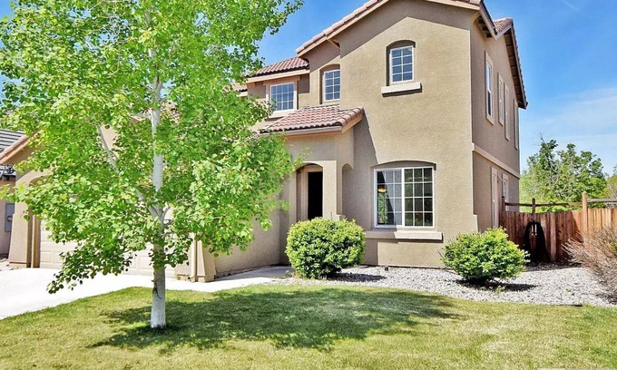Sparks Casa | 1 mile from Golden Eagle Sports Complex