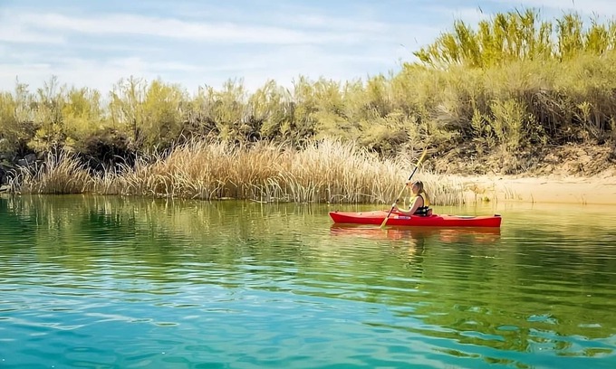 Laughlin Hotel | 1 x Sedona River View King Smoking Room at Edgewater Casino Resort