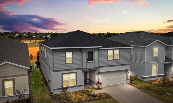 Four Corners Casa | 10 Bedrooms / 8 Bathrooms / Windsor Cay (15968SC)