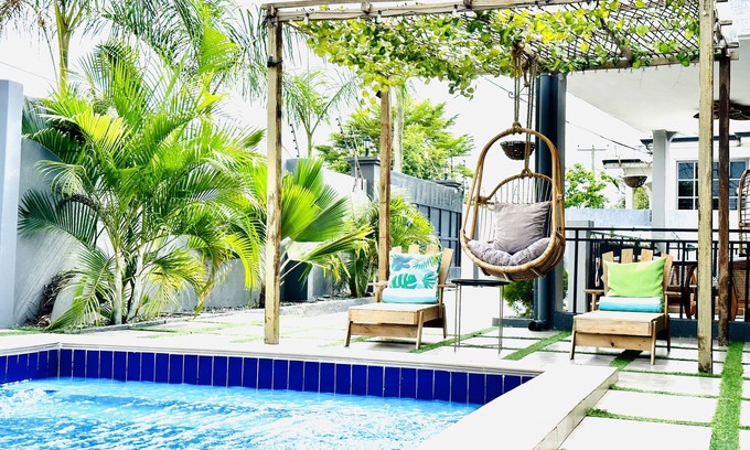 Adenta Villa | 10 Guests, Luxurious Villa, Pool, Hot Tub and Bar