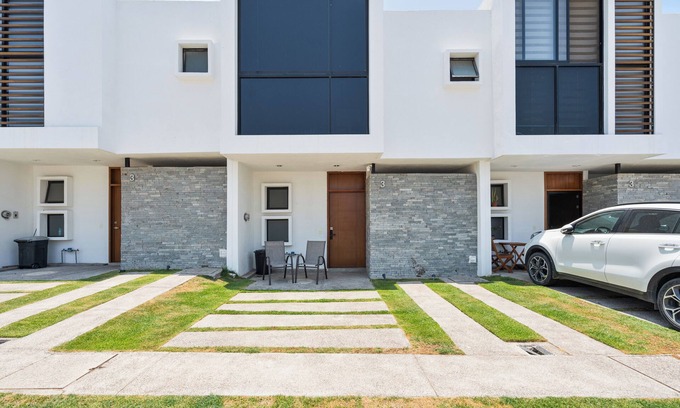 Valle Dorado Casa | ¡A 10 Minutos de la Playa! Casa ideal para Familias Max 8 personas.Dog Friendly