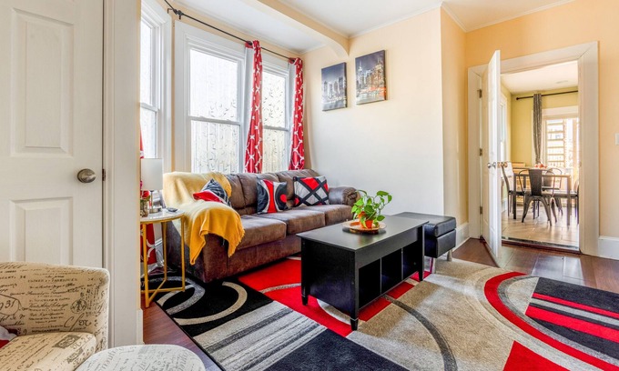 Tarrytown Casa | ★10 Top Rated Town ★ Bridge View ★ Train to NYC!