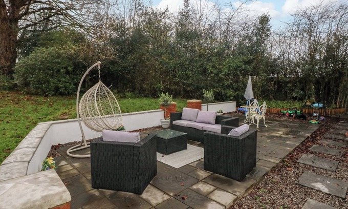 Cwm-twrch Isaf Cabaña | 100 Cwmphil Road