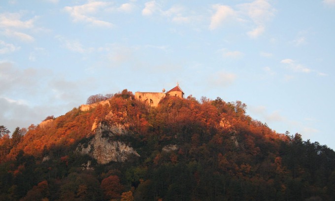 Salins-les-Bains Apartamento | 100 m2 apartamento en un viejo hotel Particulier del siglo XVIII