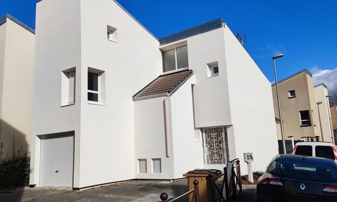 Bellevue Casa | 100 m2 - Jo24 - Cosy - Familiales - Piscine - Jacuzzi - Parking - Transports