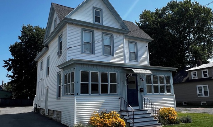 Clayton Casa | 1000 Islands Home with River View and Close Proximity to Antique Boat Museum