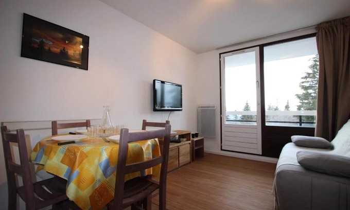 Chamrousse Apartamento | A 100m de las pistas de esquí, 2.o piso, balcón, tv, 24m², Chamrousse