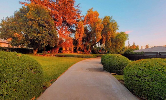 Walnut Valley Casa | #104 So-Cal Haven Spacious 4-bedroom with Pool & BBQ: mins to Universal/Beaches