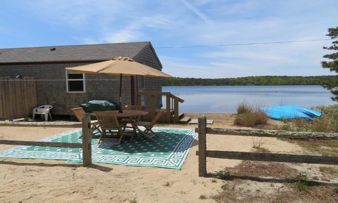 Chatham Casa | 1047 Old Queen Anne Road Chatham Cape Cod - - Long Camp