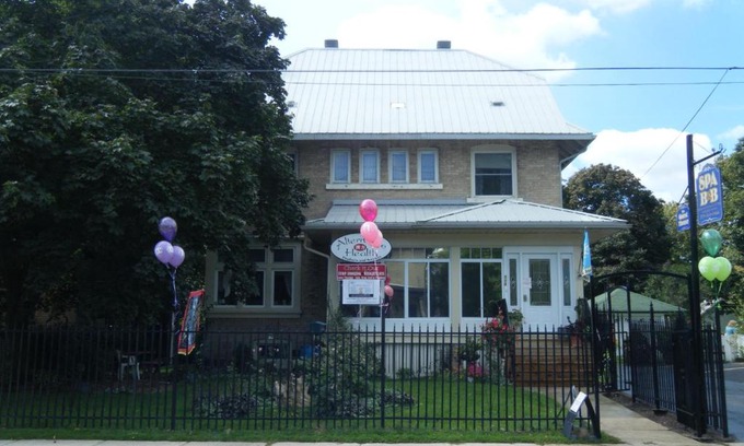 Hanover Cama Y Desayuno | 10th Avenue Guest House & Suites