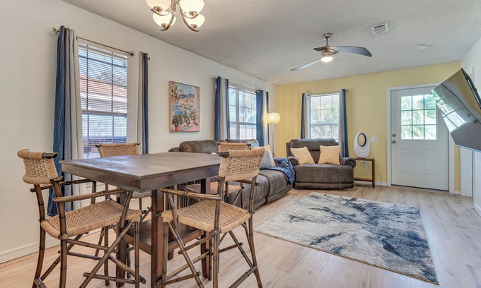 Gulf Breeze Casa | 11 Mi to Beach: Quiet Gulf Breeze Gem Near Dtwn