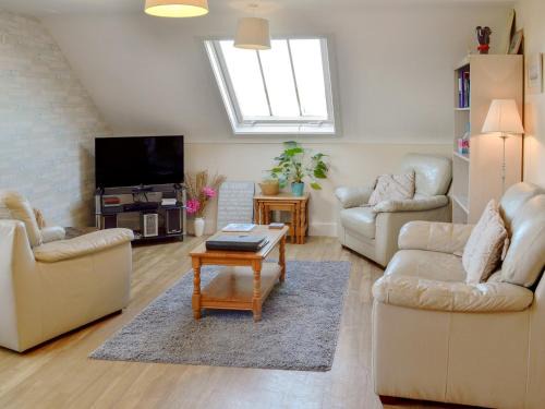 Bridport Casa | 12 Maritime House