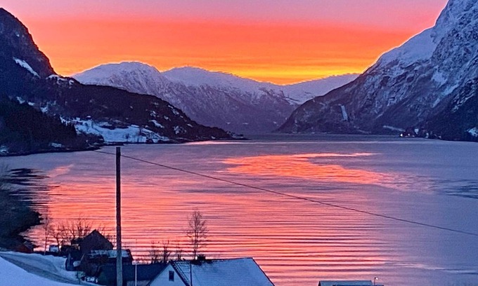 Alfoten Casa | 12 person holiday home in Ålfoten