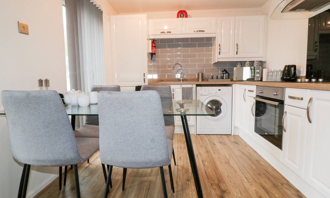 Saint Ann's Chapel Cabaña | 13 Manorcombe Bungalows