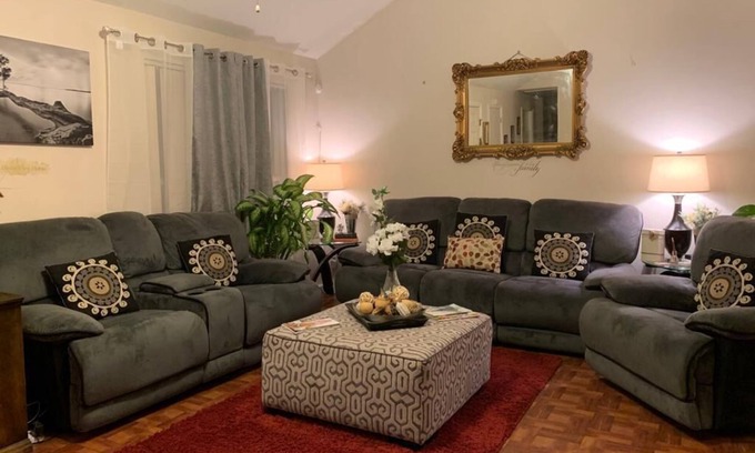 Gracewood Casa | 1300sq Duerme 7-9 cerca del aeropuerto y adelante Gordon