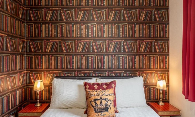 York Apartamento | 14 Cloisters walk