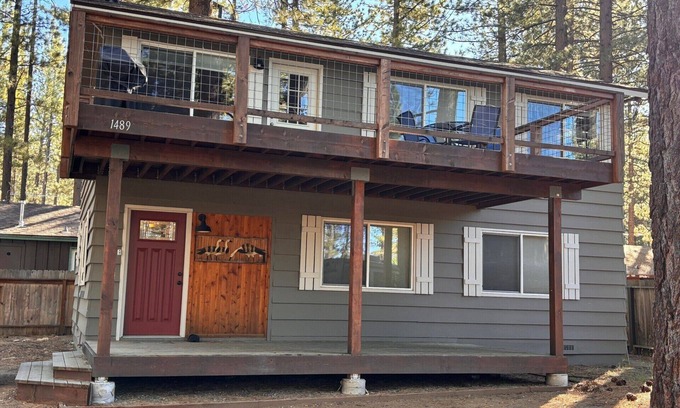 Black Bart Casa | Conjunto de 4 habitaciones Tahoe Home en un lote enorme