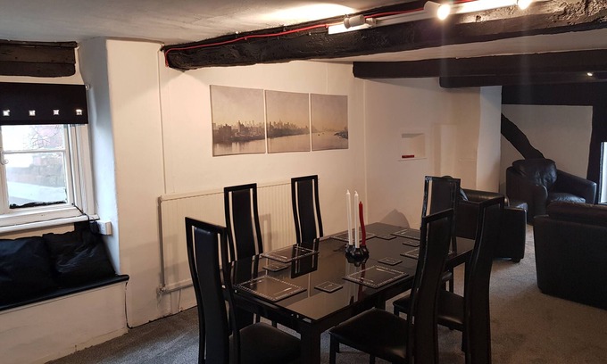 Newent Apartamento | Siglo XIV, 4 camas, exudado carácter
