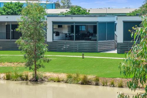 Moama Casa | 15 at Highview-Echuca Holiday Homes