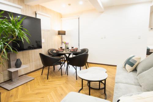 Okubo Apartamento | 15 min Shinjuku! Kitchen Washer,Dryer! Perfect for a Long Stay! Many Facilities Nearby