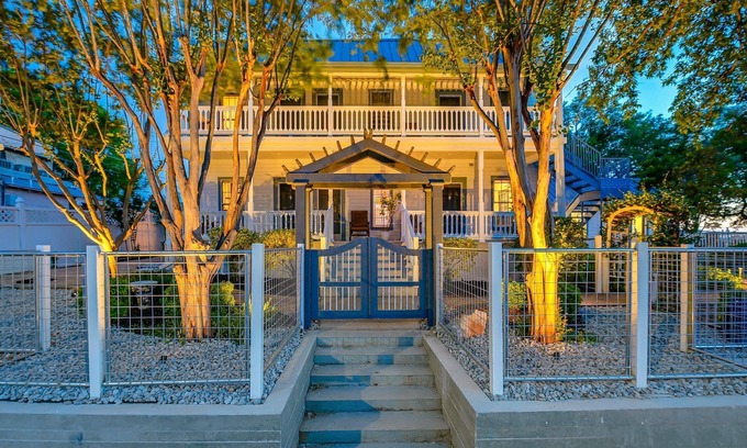 Marble Falls Casa | 15% Off October! Travis Suite In Downtown