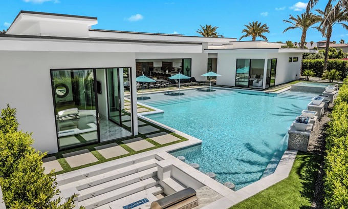 Indio Casa | 16 Luxury Villas for Private Resort-Style Retreats & Events | Bravo by AvantStay