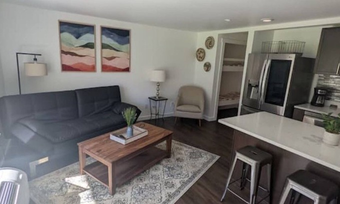 Quincy Condominio | #163 Condo near large pool & shuttle to Gorge Amp-book separately