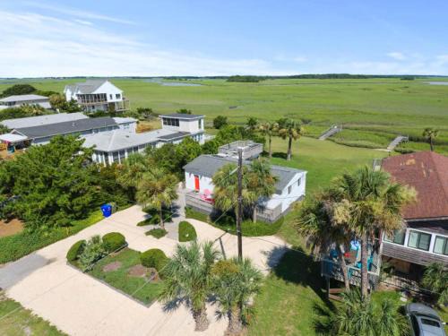 Folly Beach Casa | 1684 E Ashley - Sol Searcher - 2 Bedrooms