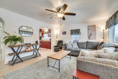 Bay Harbor Casa | 17 Mi to Nubs Nob Cozy Home with Fireplace