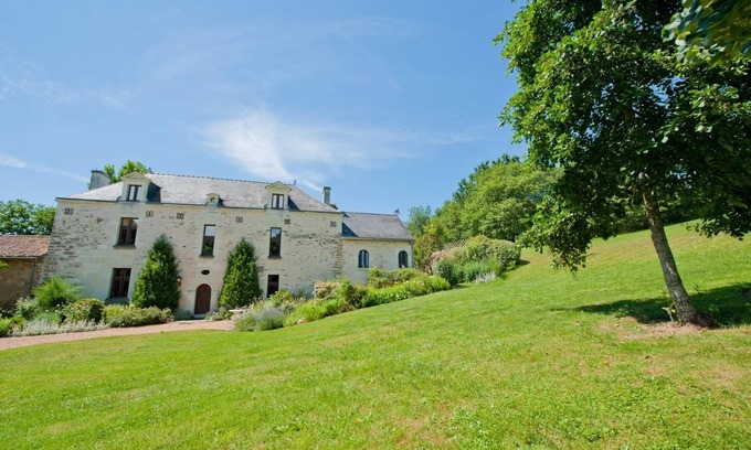 Concourson-sur-Layon Villa | 17th Century Manor House