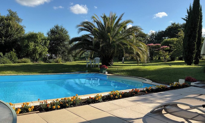 Augreilh Cabaña | 17th Century 2 Bedroom Cottage - Le Pigeonnaire