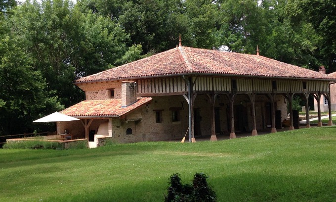 Arjuzanx Casa | Granero del siglo XVIII, sitio excepcional, piscina, a 35 minutos del océano, € 1200-2000 por semana