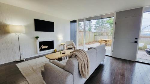 Fremont Casa | 1BR 1BA Casa Serenity, Seattle